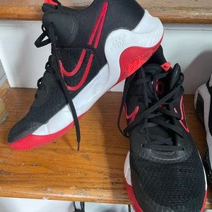 KD Men’s Sneakers - Size 11